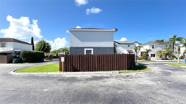 Foto del edificio - 9044 SW 148th Ct