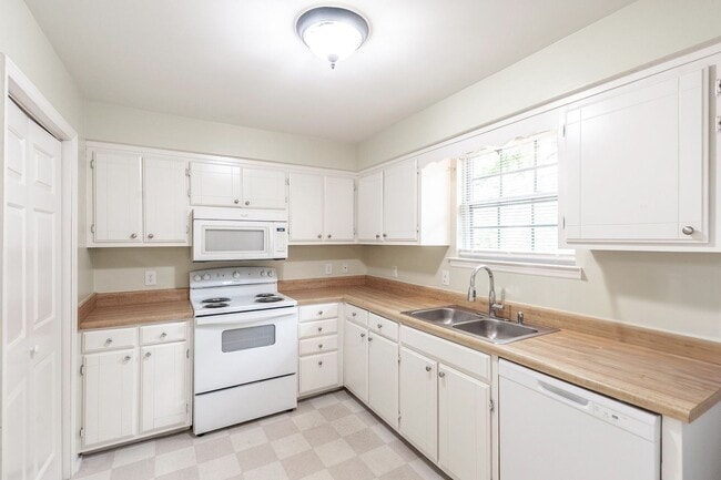 Foto del edificio - Charming Townhome