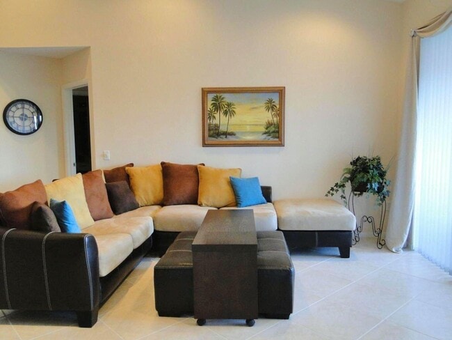 Foto del edificio - 5265 Brisata Cir