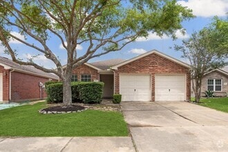 Building Photo - 21102 Somerset Park Ln