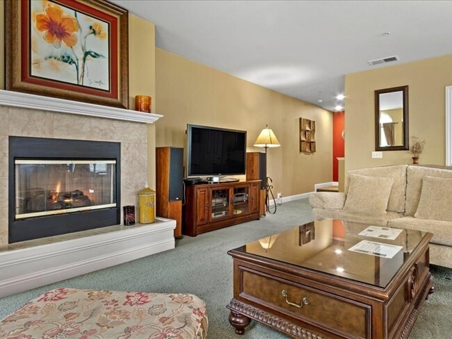 Building Photo - 966 McClelland Dr