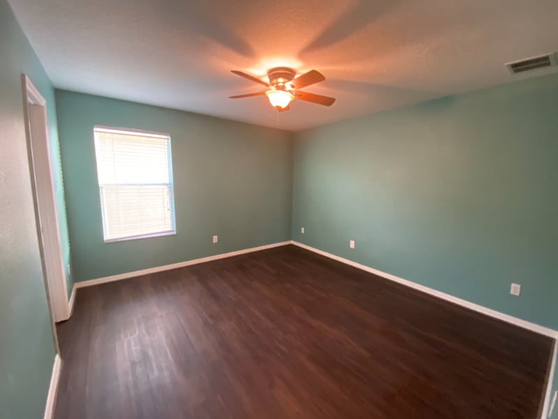 Primary Photo - 1353 Karok St