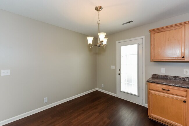 Building Photo - 3066 Ace Wintermeyer Dr