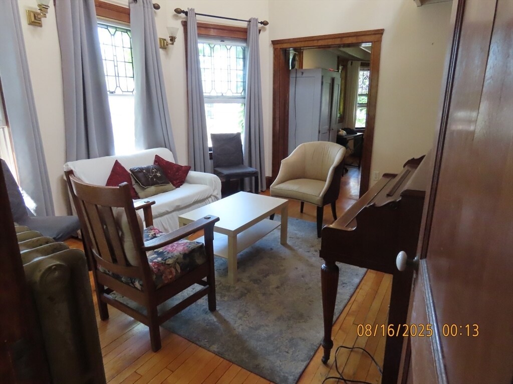 Primary Photo - 10 Remington St