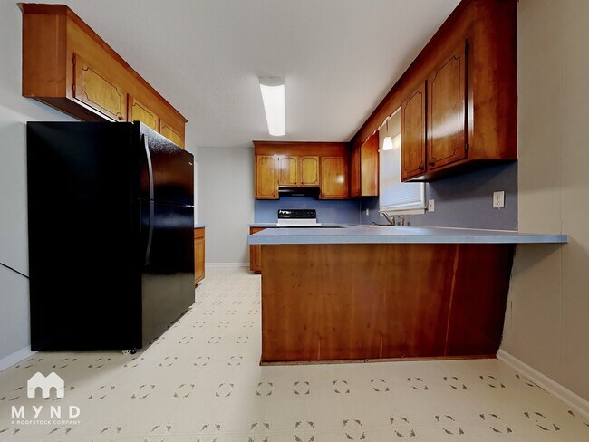 Foto del edificio - 221 Tanglewood Dr