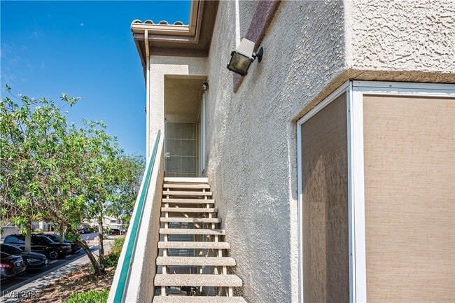 Building Photo - 5710 E Tropicana Ave