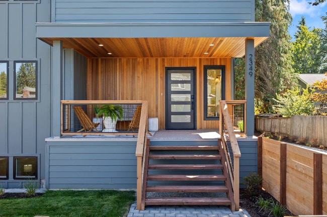 Building Photo - 2349 NE 127th St