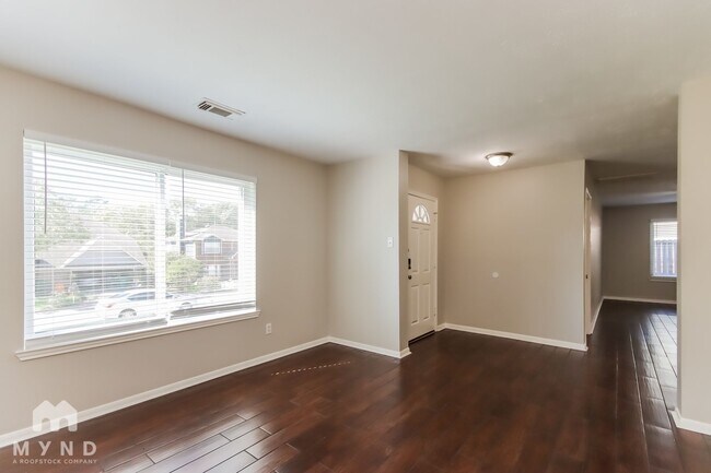 Building Photo - 275 Indian Falls S