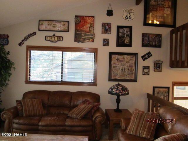 Building Photo - 2422 N Whispering Pines Way