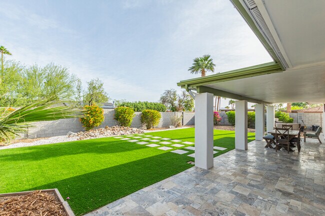Foto del edificio - 2542 E Cochise Rd