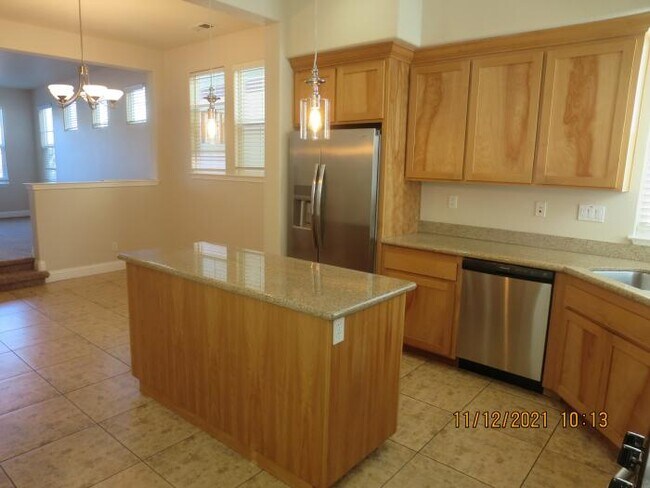 Building Photo - 3 bedroom in Santa Rosa CA 95409