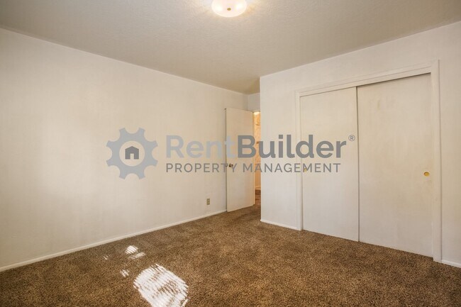 Foto del edificio - !!CALL US TODAY AT (505) 808-6467 TO SCHED...