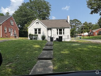 Building Photo - 320 Park Ave