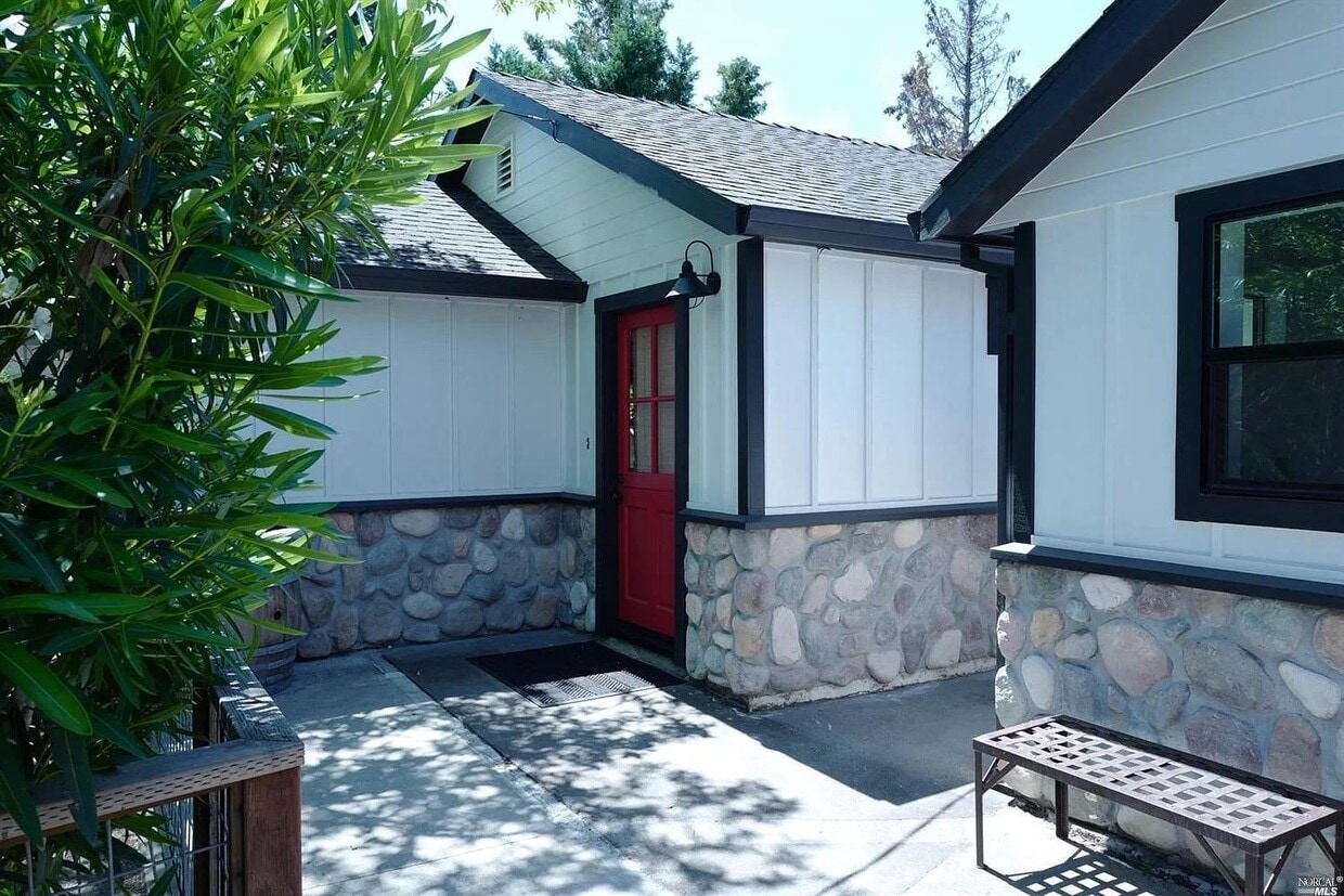 Primary Photo - 958 Hunt Ave