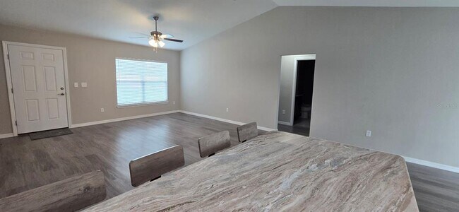 Foto del edificio - 15300 SW 50th Ave Rd