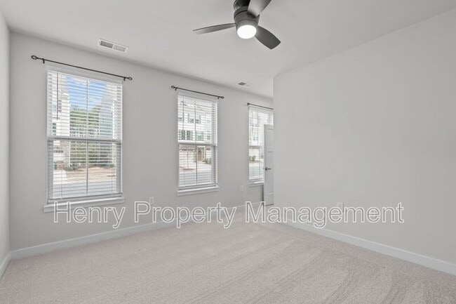 Building Photo - 1329 Channing Park Cir