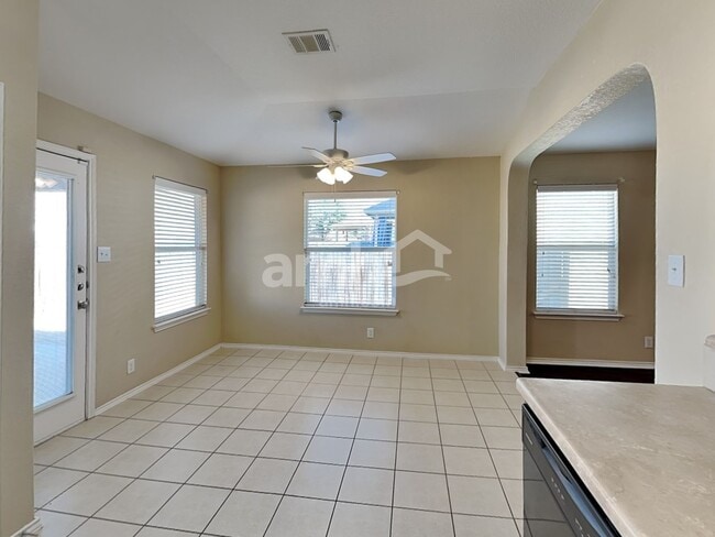 Building Photo - 631 Tom Kemp Dr