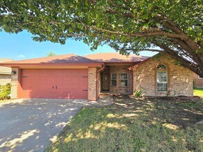 Building Photo - 4307 Adobe Dr