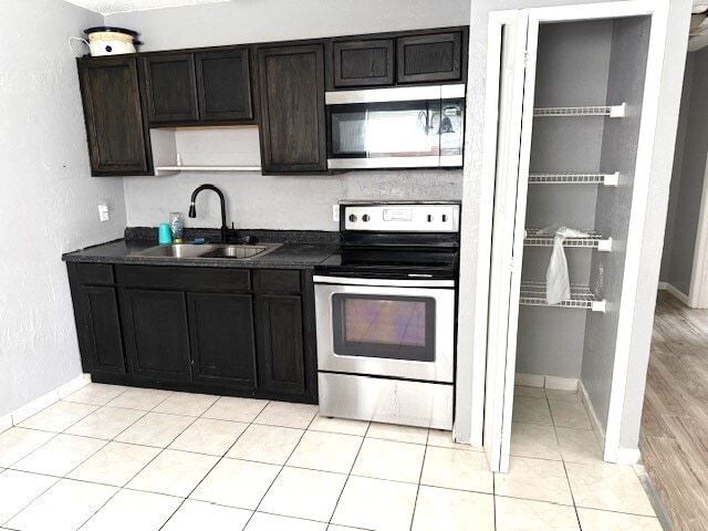 Building Photo - 331 Blanco Ct
