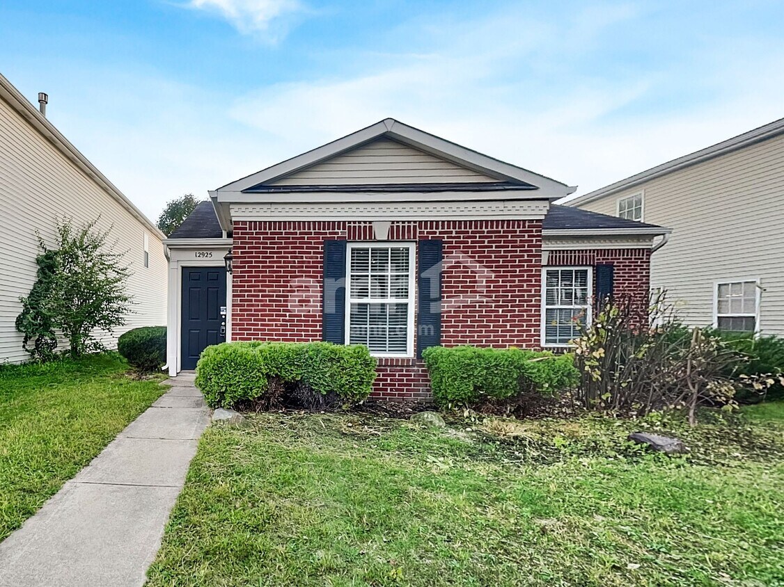 Foto principal - 12925 Old Glory Dr