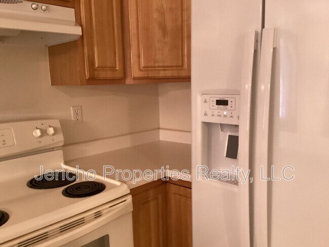 Foto del edificio - 5217 Dudley St