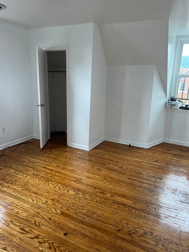 Foto principal - 5623 Melvin St