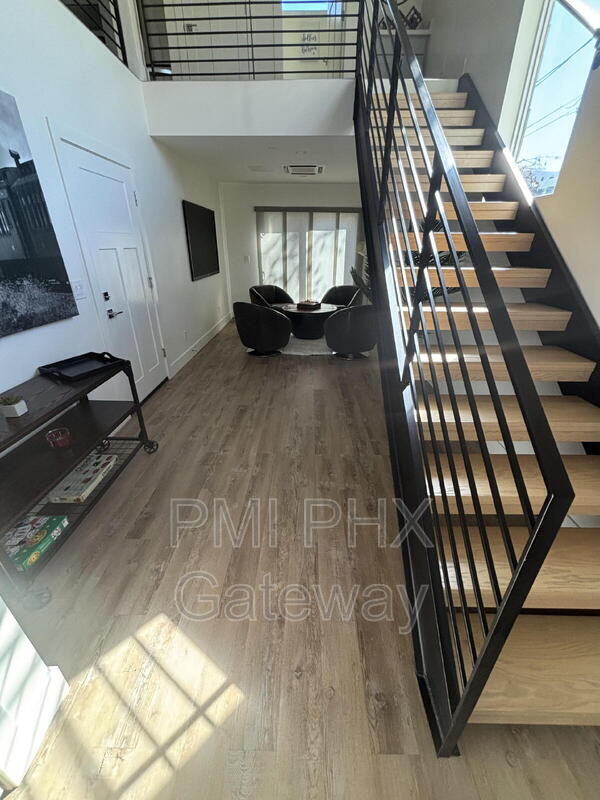 Photo - 430 W 7th St Apartment