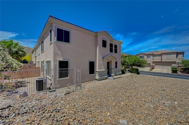 Foto del edificio - 705 Value Ridge Ave