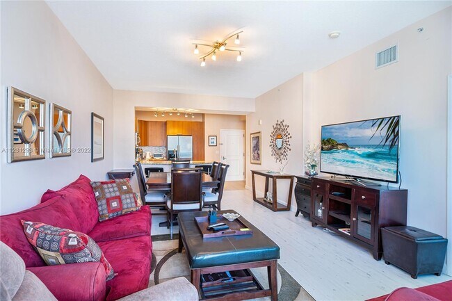 Foto del edificio - 1945 S Ocean Dr  810 Hallandale Beach Fl 3...