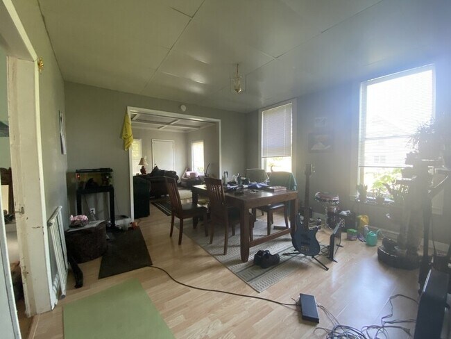 Foto del edificio - 1702 Banks Ave