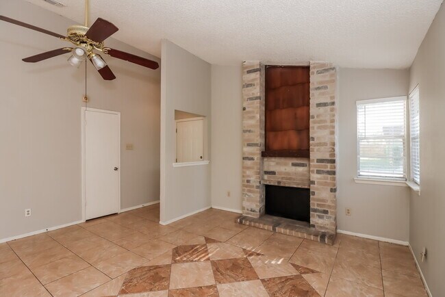 Building Photo - 17728 Northhagen Dr