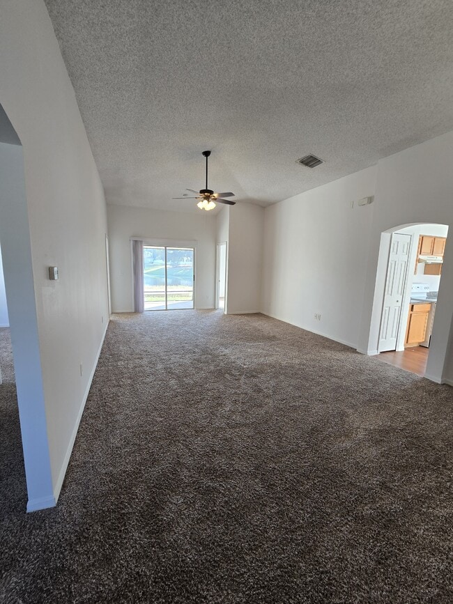 Building Photo - 12023 Cedarfield Dr