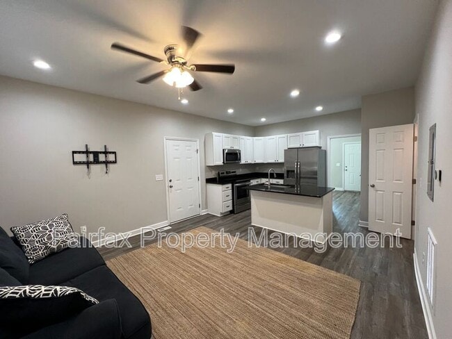 Photo - 1118 Eva St House