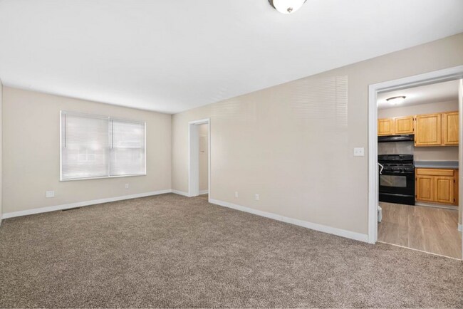 Building Photo - 769 Canonby Pl