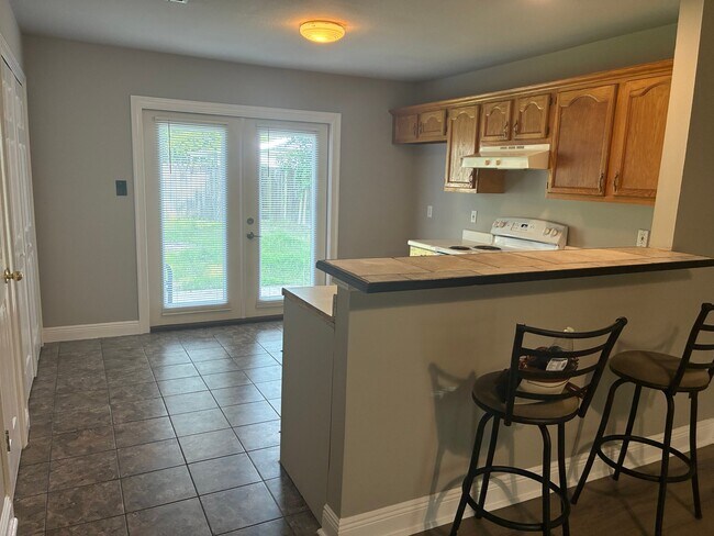 Foto del edificio - 57376 Beech Ave