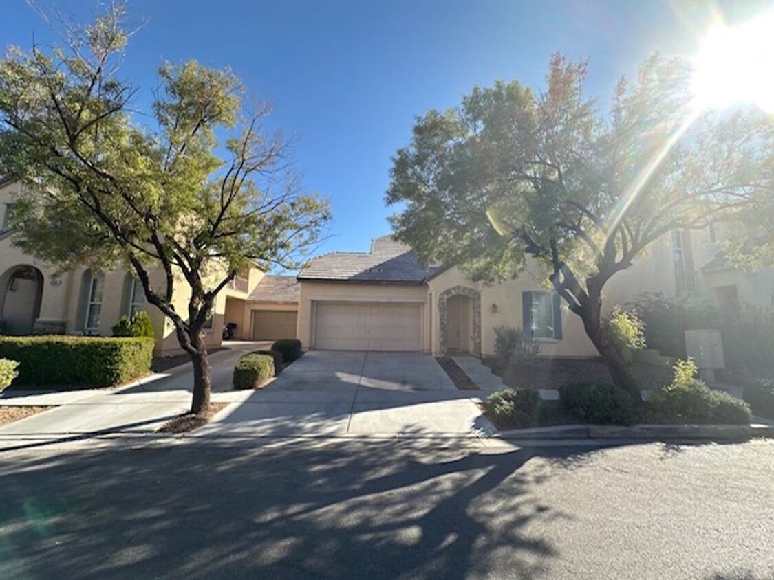 Primary Photo - 3 Bedroom house in Summerlin