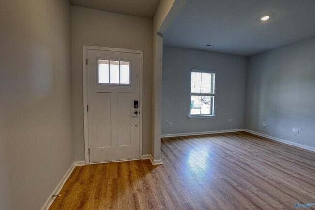 Building Photo - 14440 Mountain Strm Dr
