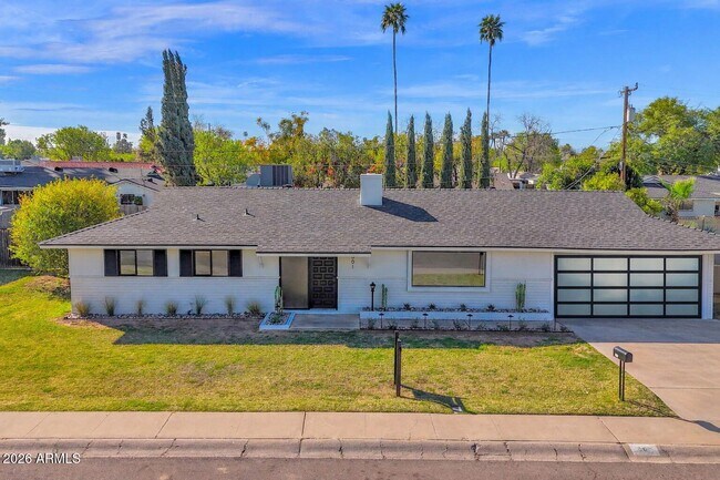 Building Photo - 501 W Seldon Ln