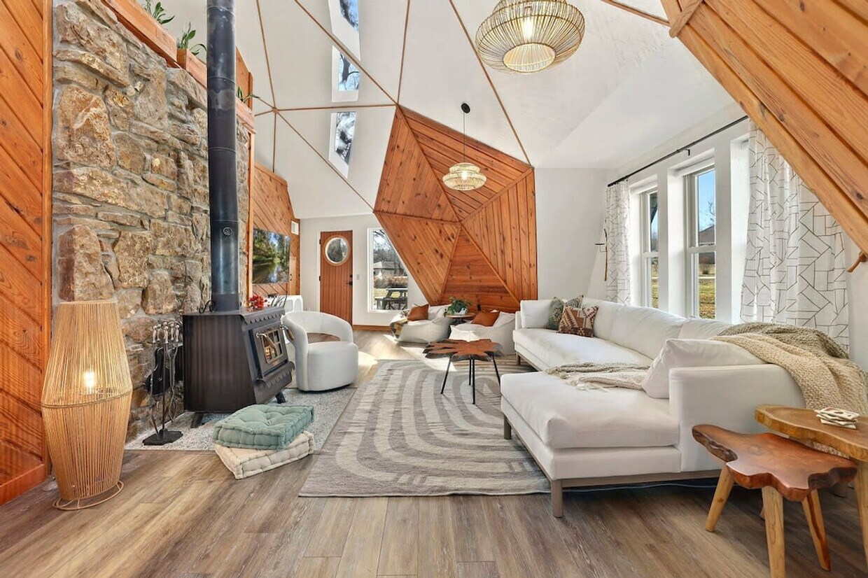 Foto principal - 15429 Harris Rd