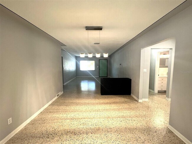 Foto del edificio - 2716 45th St S