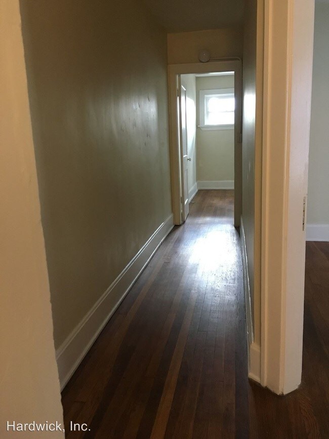 Foto del edificio - 332 E 11th Ave