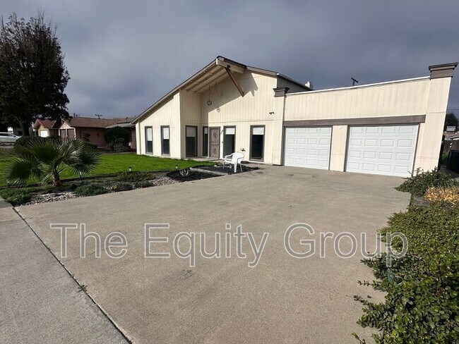 Foto del edificio - 534 Ash St