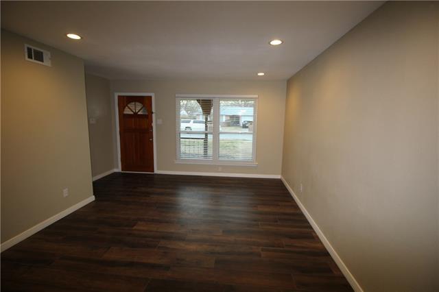 Building Photo - 3532 Antilles Dr