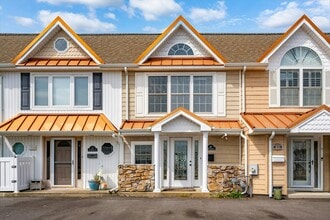 Building Photo - 617 Bayshore Dr