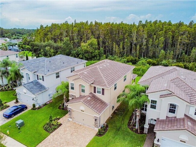 Building Photo - 30868 Lindentree Dr