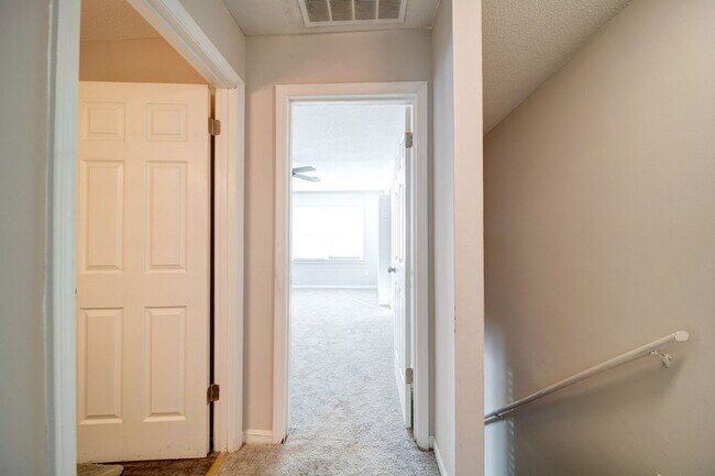 Foto del interior - Arlington Village Townhomes