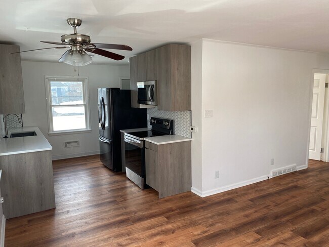 Foto del edificio - 3223 Mound Avenue Southeast