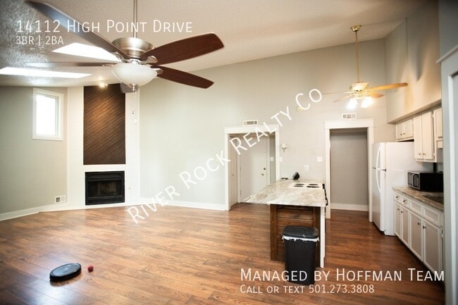 Foto del edificio - 14112 High Point Dr
