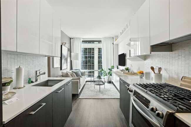 Photo - 133 W Wacker Dr Apartment