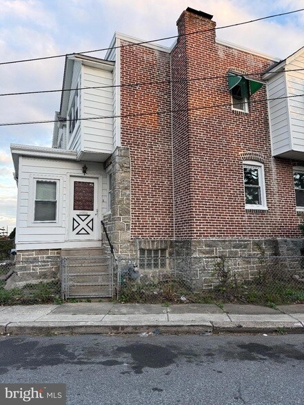 Foto del edificio - 7250 Radbourne Rd